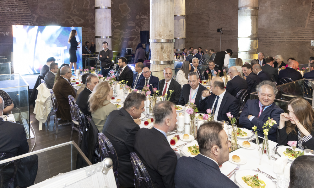 Image of delegates at the Day 1 evening dinner 